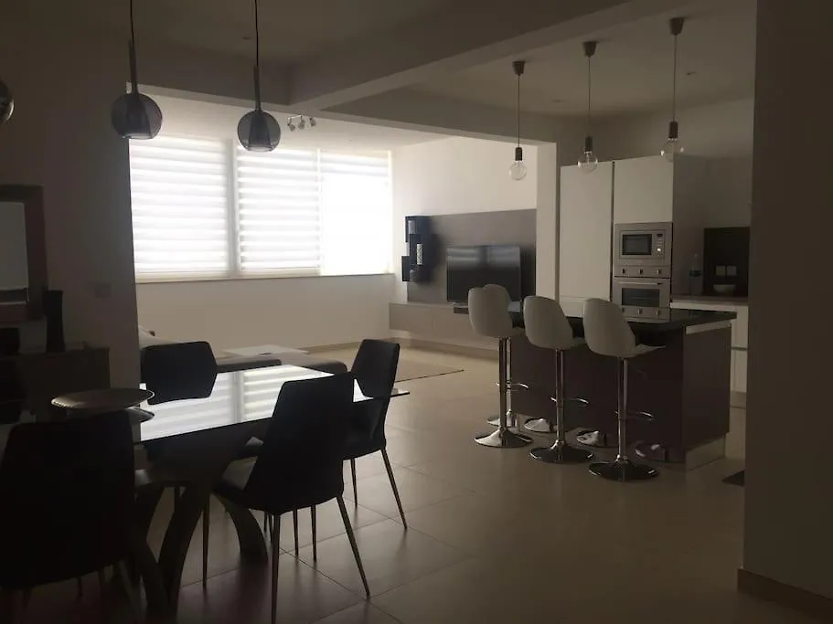 The One - 4 Bedroom St Julian'S Saint Julian's Malta